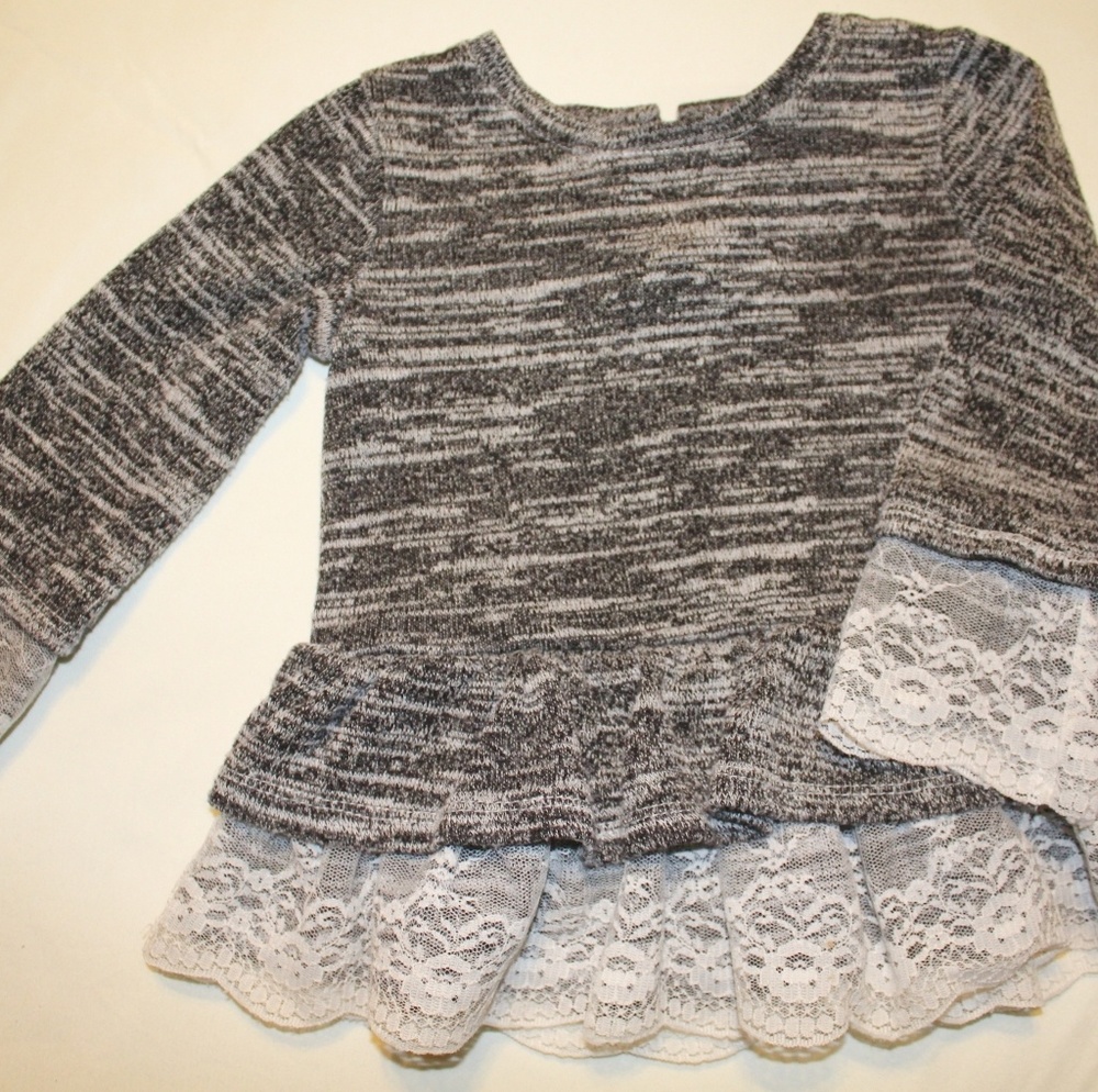 Lilly Wicket Top